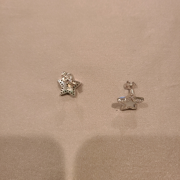 Cubic zirconia mother of pearl star shape sterling silver earrings - Picture 4 of 6